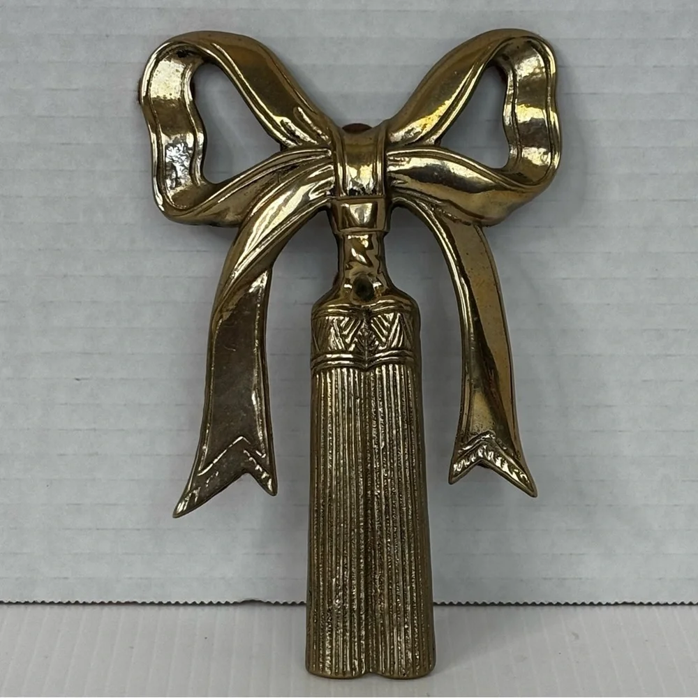 Solid Brass Bow Tassel Decor Paper Weight/ Wall Hanging 6”X 4” VTG 80’s